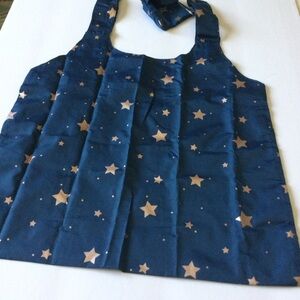 MADDEN GIRL REUSABLE POLY SHOPPER TOTE BAG BLUE WITH GOLD STARS NWOT